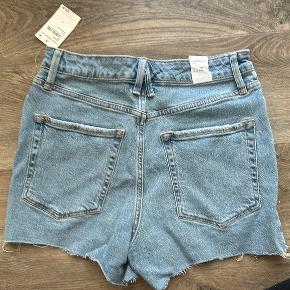 NWT Good American Denim Shorts - Picture 4 of 6